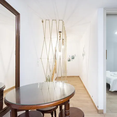 La Esperanza Downtown 3 Bd アパート