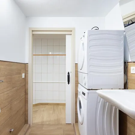 La Esperanza Downtown 3 Bd *