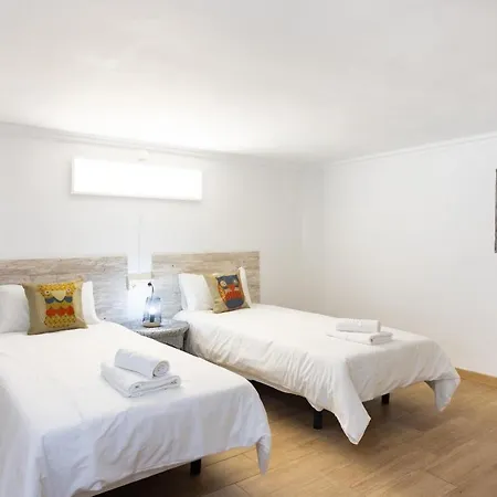 La Esperanza Downtown 3 Bd *